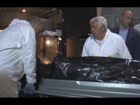 Napoli - Carabiniere uccide moglie e figlia e poi si toglie la vita -1- (05.05.15)