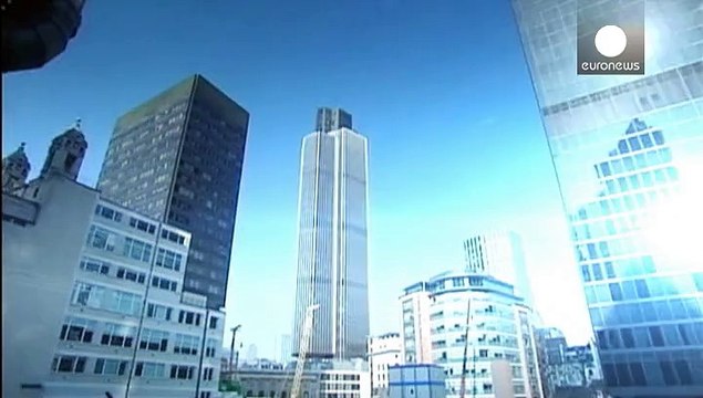 Британский фондовый рынок и фунт падают в ожидании итогов выборов