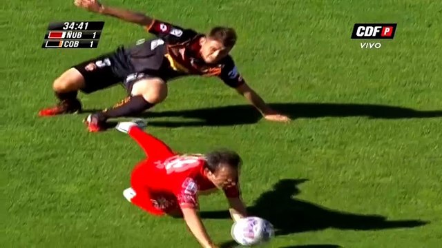 Chili - Il s'empare du micro de la TV pour insulter l'arbitre