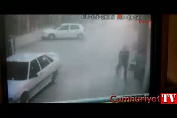 Galatasaray tezahüratı yapan 2 kardeş bıçaklandı