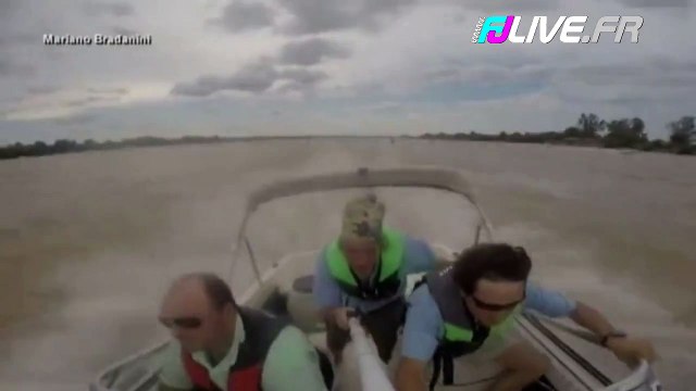 Collision évitée de justesse entre un avion et un bateau