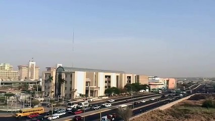 El lago de Maracaibo se encuentra cubierto con una neblina de contaminación