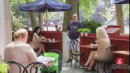 Cuidado algún día si entras al restaurante nudista jajaja