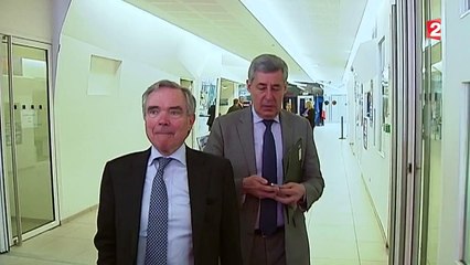 Trafic d'influence : Nicolas Sarkozy touché, son entourage embarrassé