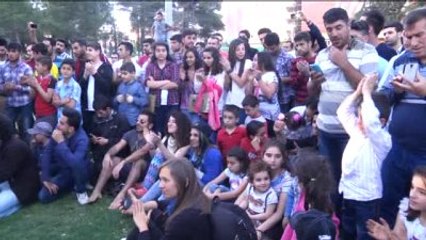 Savaş Mağduru Çocuklardan 4 Dilde Rap Konseri