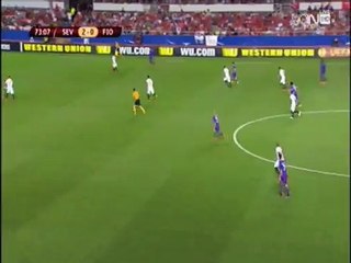 انقاذ مدافع اشبيليه لهجمة صلاح