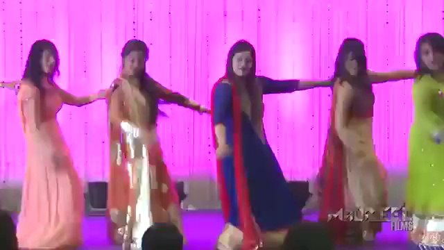 Baby Doll Main Sonay Di Desi Girls Dance Performance