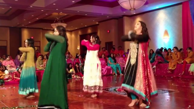 Dilli Wali Girlfriend Cute Girls Mehndi Dance Desi Girls Dance