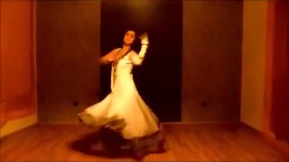 Aaja Nachle Nachle Beatiful Girl Dance Awesome Dance Performance