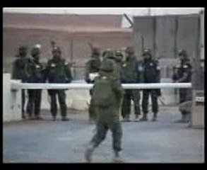 Japanese troops begin to withdraw from Iraq