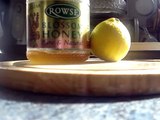 How to get naturally glowing skin- Honey & Lemon face mask