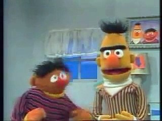 Classic Sesame Street - Ernie's Follow The Arrows Game