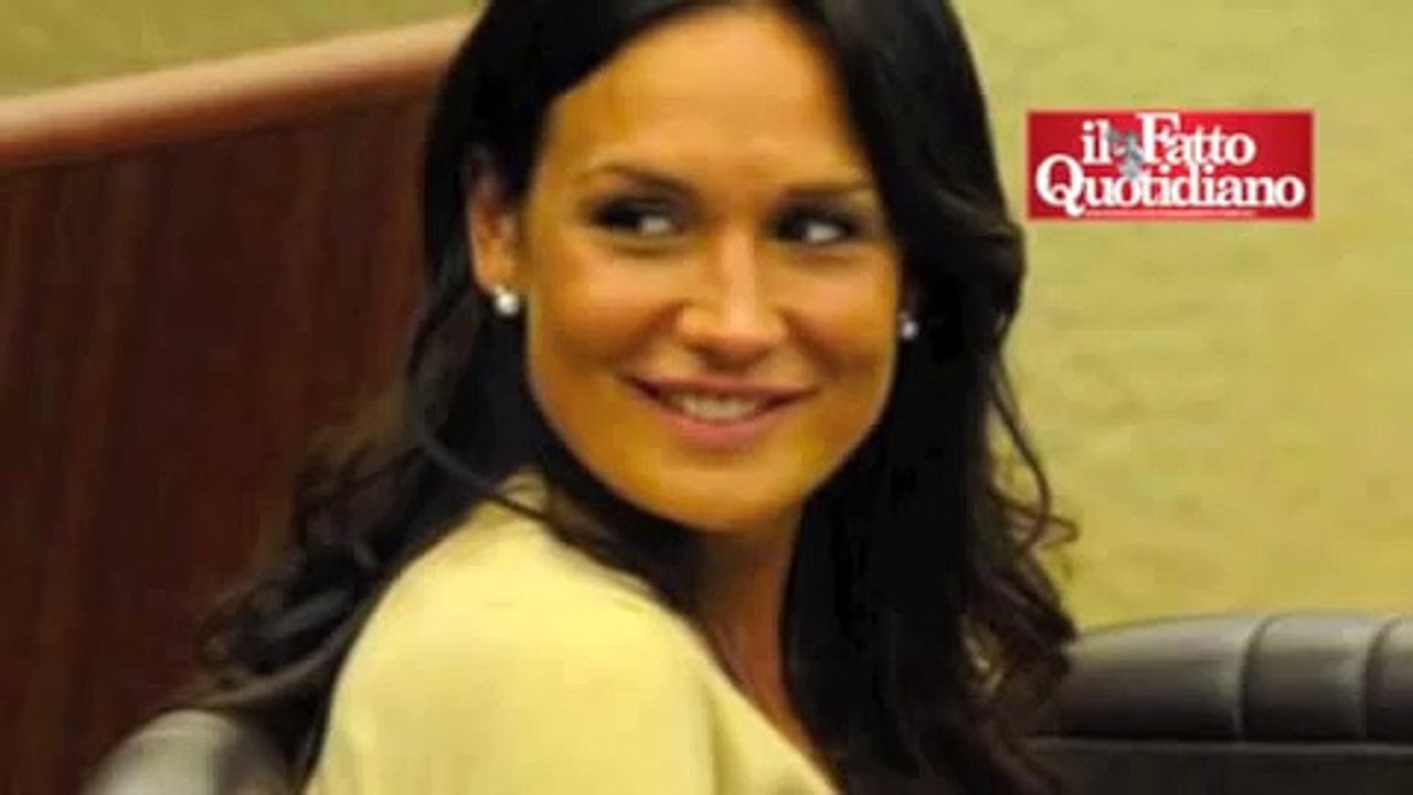 Nicole Minetti su Berlusconi: "E' un culo flaccido e basta"