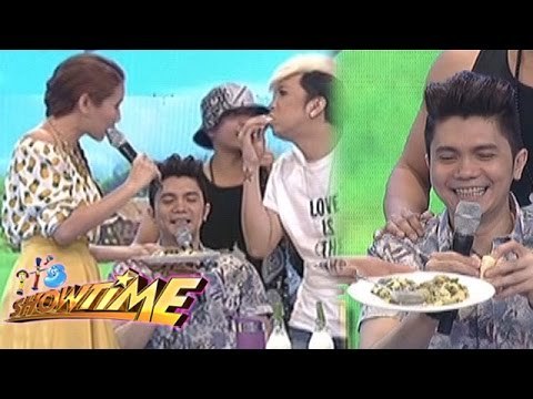 Vhong eats ampalaya on Sine Mo To!