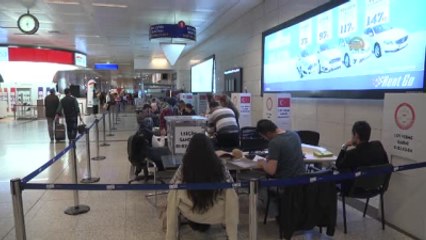 Atatürk Havalimanı'nda Oy Verme İşlemi Başladı