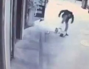 Sokak Ortasında Küçük Çocuğa Ölümcül Dayak