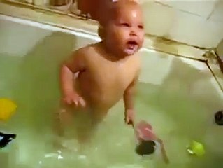 Cute Baby Swims In The Bathtub To Show His Mother How Professional He Is! Is! He Professional How Mother His Show To Bat