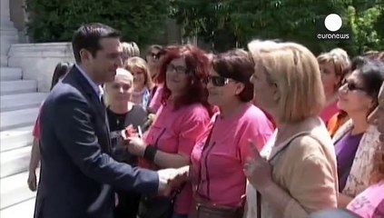 Athens re-hires laid off public workers as it seeks more cash help