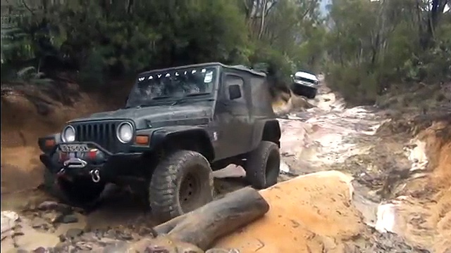 Raw Zig Zag off road Ford bronco and Jeep TJ