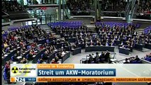 Bundestag - Angela Merkel wird von Sigmar Gabriel zurechtgewiesen