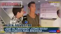 Cristiano Ronaldo ofrece una bebida a un periodista y no responde sus preguntas • 2015