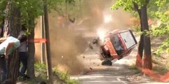Ralli Pilotu Hakimiyeti Kaybedince Takla Attı