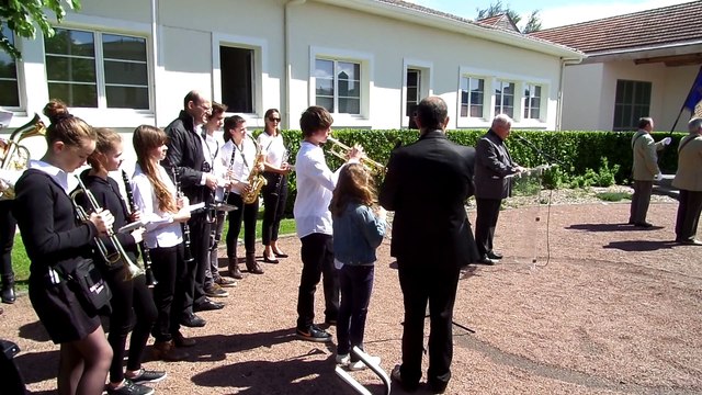 Commémoration armistice 1945 - BAND'A LEO