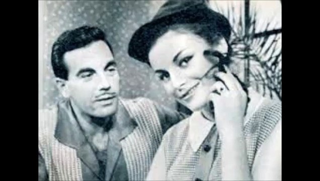 Ajda Pekkan-Çapkın satıcı