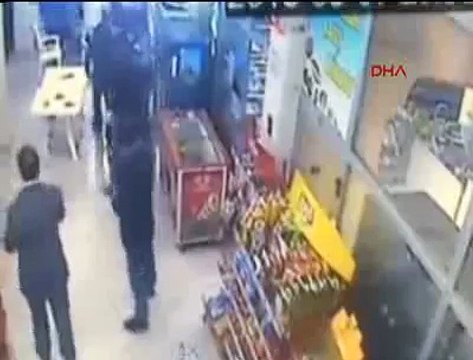 AKP'li adayın toplantısında havaya ateş açıldı