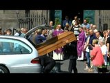 Napoli - Famiglia sterminata da carabiniere, i funerali di madre e figlio (07.05.15)