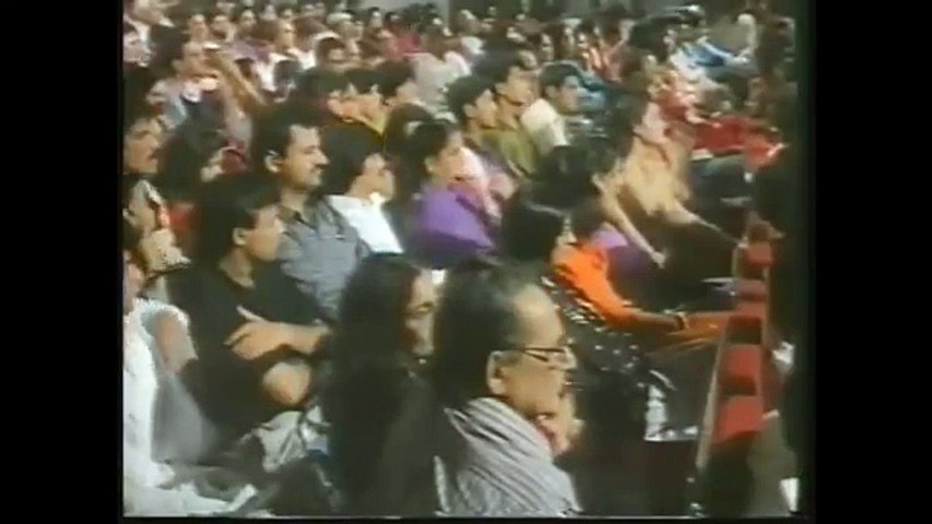Aye Pyare Logon Sajdey - Triple SSS Sisters + Arifa Siddiqui