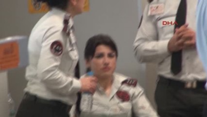 Atatürk Havalimanı İç Hatlarda Tavan Kaplamaları Düştü 1