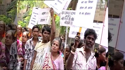 Exclusive Slum Dwellers PROTEST against Salman