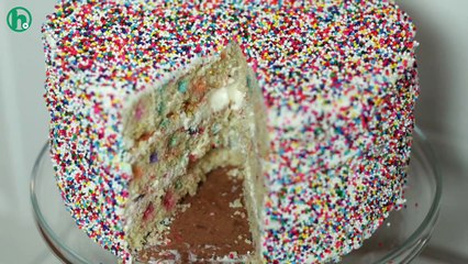 Howdini Cakes: How to Make a Funfetti Sprinkle Party Cake