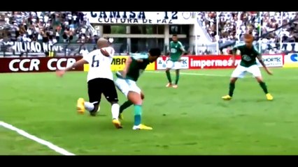 أفضل 10 مهارات تعديه الكره من بين الأقدام 2013 _ 2014   2 منهم لمحمد صلاح