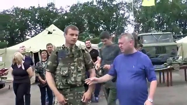 БЕРЕГИ ЖИЗНЬ СОЛДАТА Арсен Аваков Нацгвардия будет обеспечена новыми бронежилетами и касками в перв