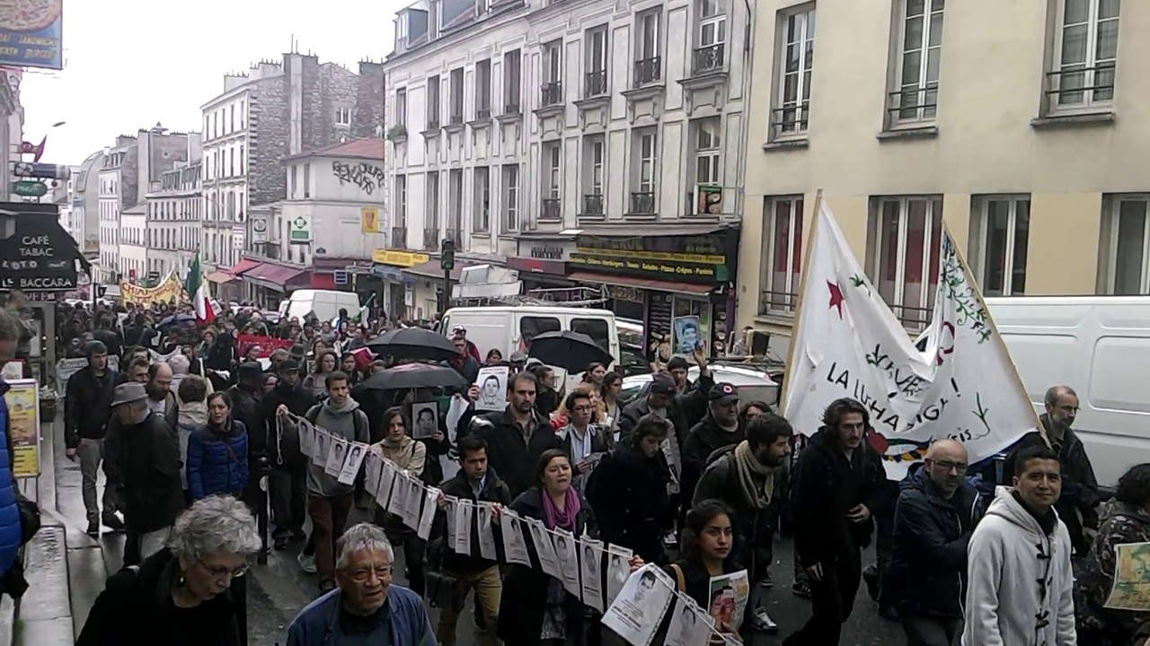La euro-caravana de Ayotzinapa a París, Francia 3 de mayo 2015.
