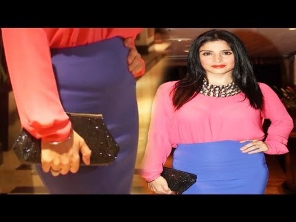 Hot Assest Girl Maheep Kapoor Sexy Pose