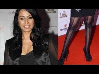 Kashmira Shah Awesome Assets SPOTTED at Red Carpet Colours Awards Nite