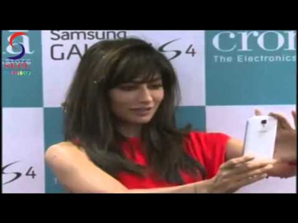 Chitrangada Singh At Launch Of Samsung Galaxy S4