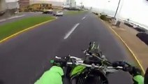 Motociclista escapa de motorista de Carabineros! (2013)