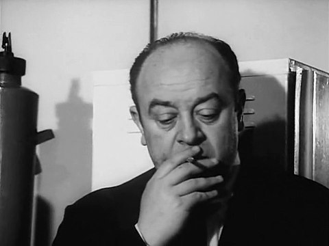 Человек со стороны