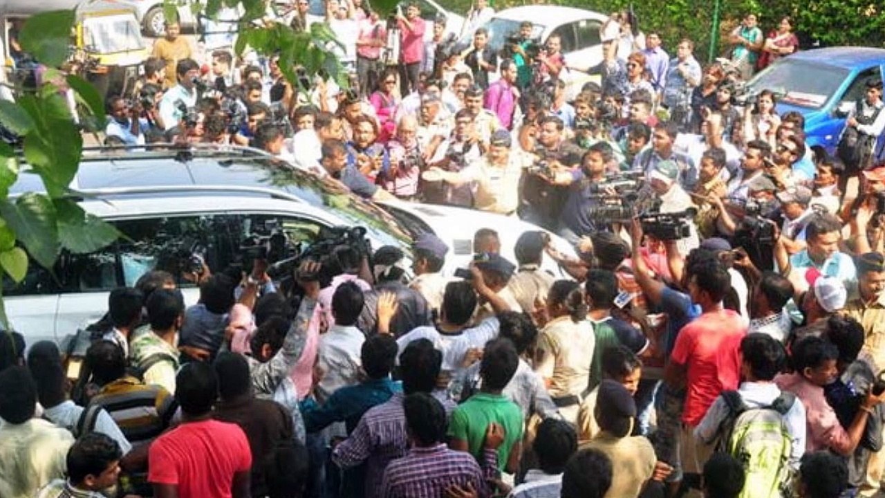 Salman Khan Sentence Suspended by Mumbai High Court