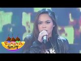 Rak of Aegis Cast sing on Banana Split stage