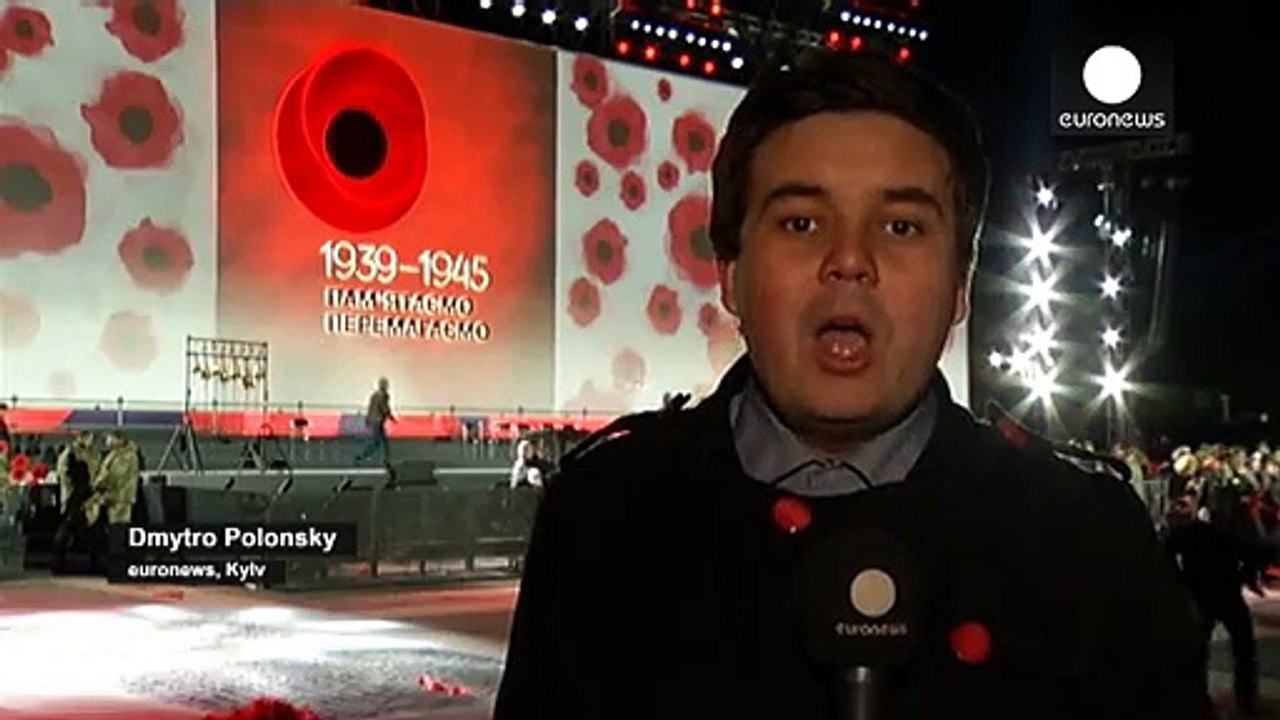 Poppy statt st-georgs-band: kiew gedenkt weltkriegsende
