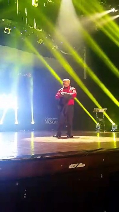 هاو علاش جعفر القاسمي يخاف من ركوب الطائرة ههه