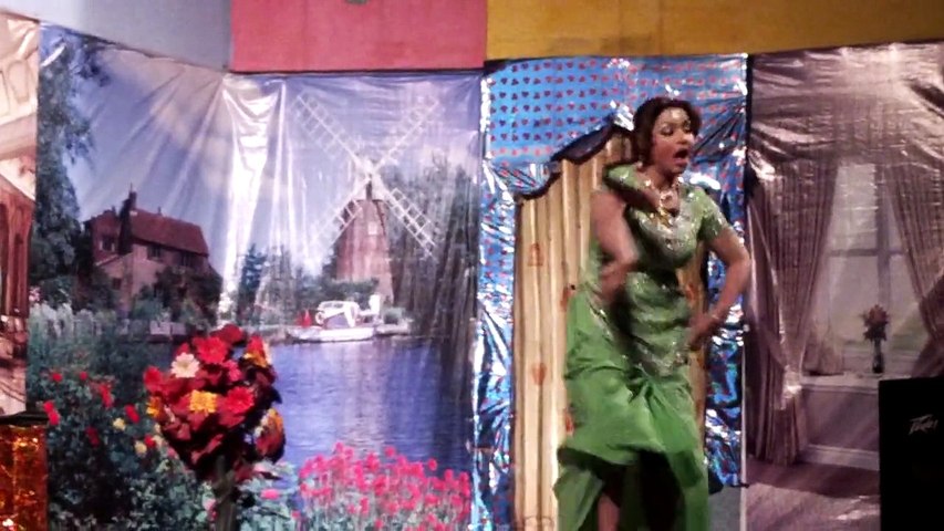 Mujra dance on naseebo lal song in dawn theter multan