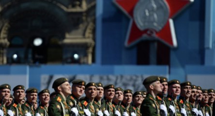 Rusya, Zafer'in 70'inci Yılında Kızıl Meydan'da Gövde Gösterisi Yaptı