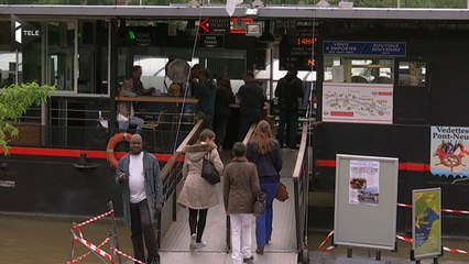 La Seine en crue à Paris
