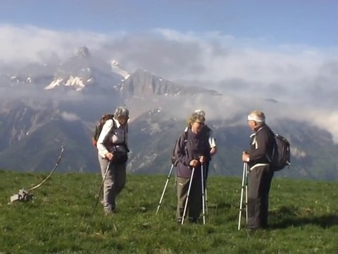 Traversée du Mont Chauvet 1706 m - du col de l'Holme -Sainte Luce en Beaumont 38970